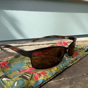 Maui Jim Brown Tortoise Polarized Sunglasses with Brown Lenses